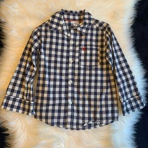 Carter’s Long sleeve button down shirt. Size 3T.